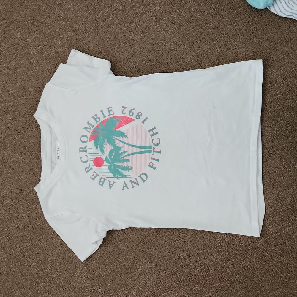 Abercrombie kids shirt size11/12